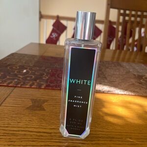 White fragrance mist Bath & Body Works